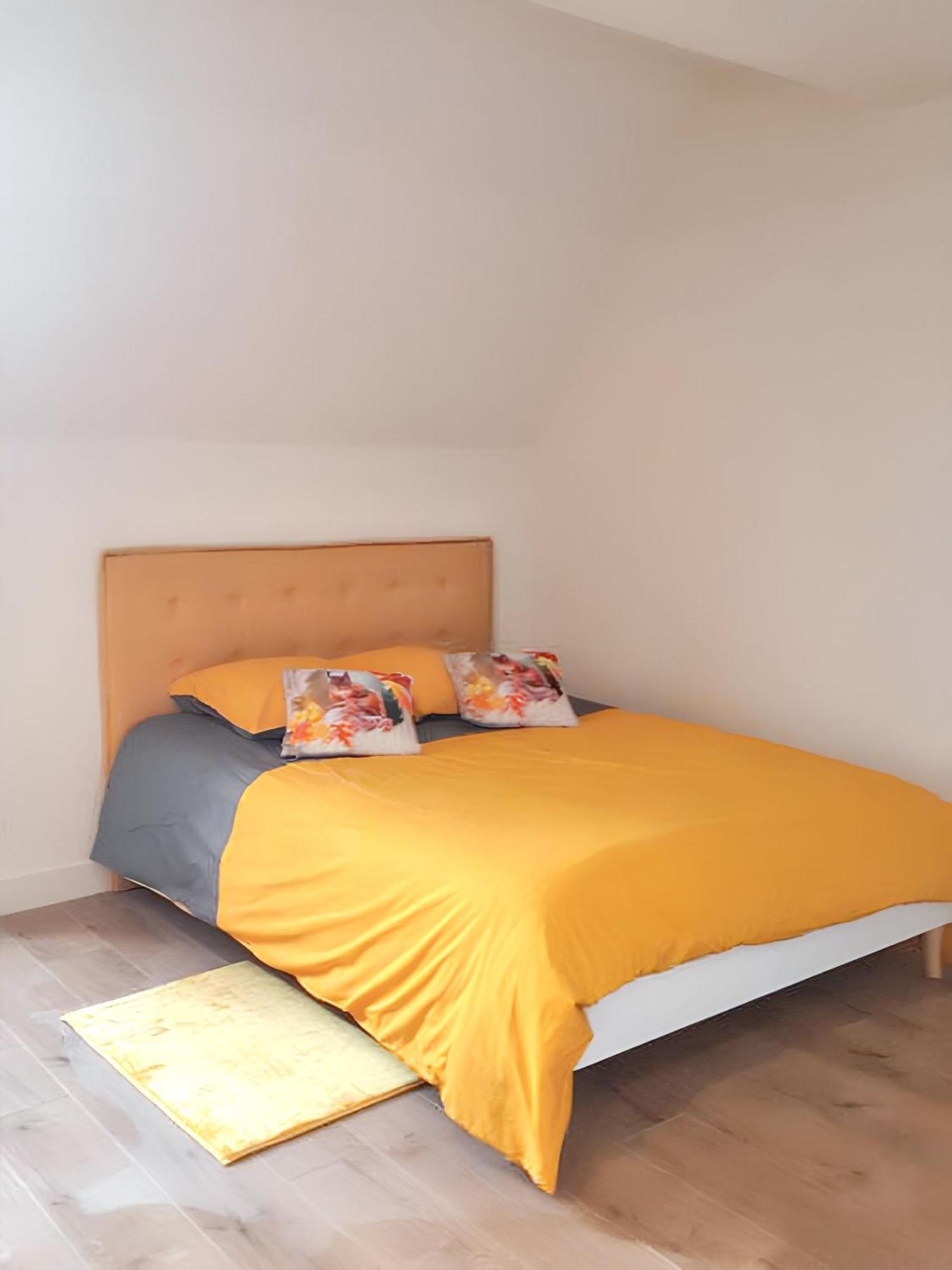 Charmant Studio A Abondant Avec Terrasse Ensoleillee 30 M² מראה חיצוני תמונה